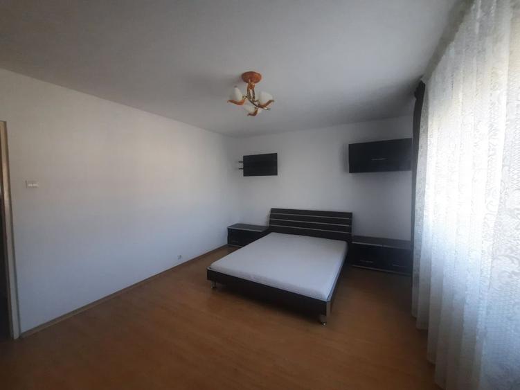 Apt 2 camere decomandat, 58 mp, Calea Romanului, de inchiriat, OMV, Cod 161711 - 2