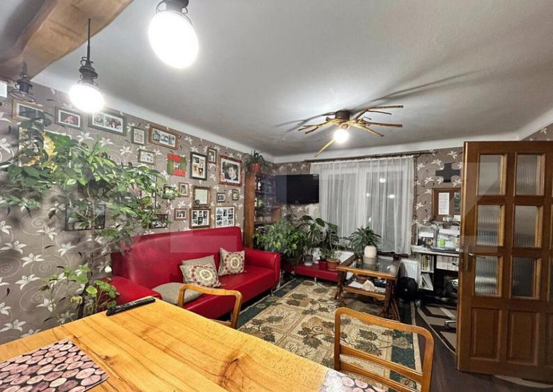 Casa pe 2 nivele , 240 mp , zona Draxlmaier - 11