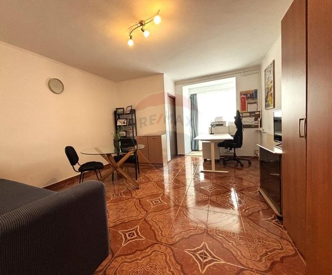 Titan | Garsonieră luminoasă 30 mp | Metrou 7 min | Bloc reabilitat - 2