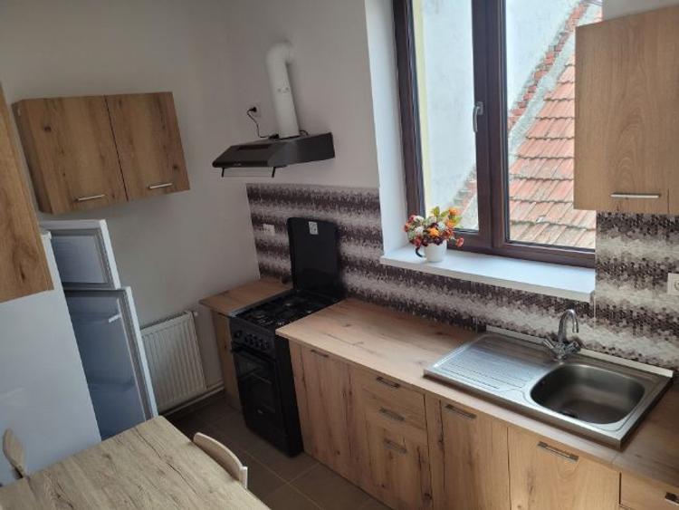 Ap  2 camere, decomandat, Musicescu Sagului. - 1