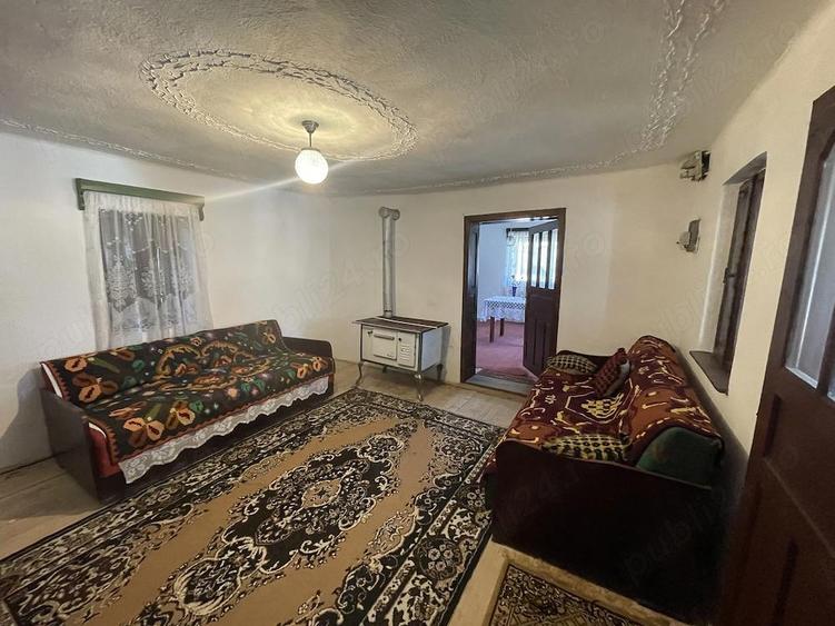 Casa de vanzare in comuna Bobalna - 9