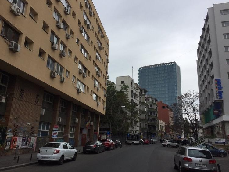 Garsoniera ultracentrala, mobilata , etaj 3, bloc solid, termoiz, langa Cismigiu - 15