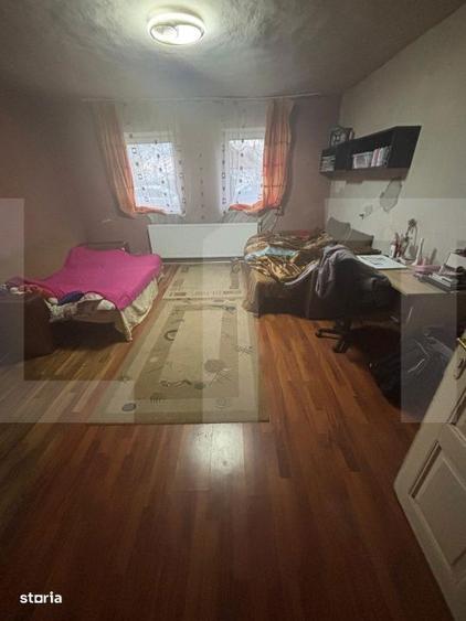 Casa spatioasa, 177 mp construiti, teren 3400 mp, 5 camere, cazan pe l - 4