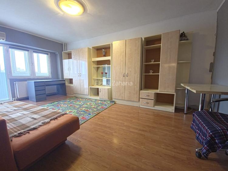 Gara BCR apartament 2 camere decomandat vedere parc gara