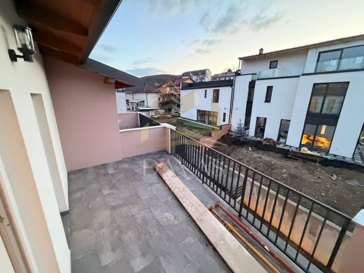 Casă individuală cu 5 camere cu Canalizare în Mănăștur
