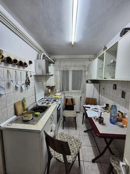 Apartament de 2 camere, zona Podu Ros - 3