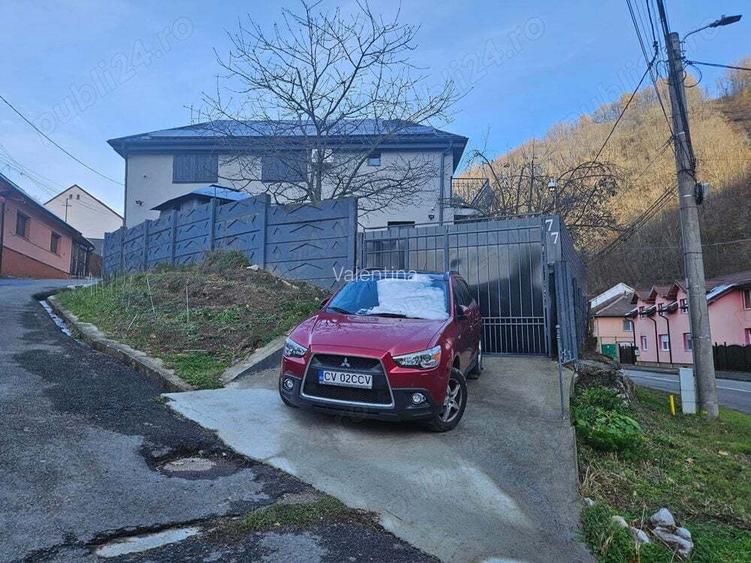Casa cu etaj Vila Casa cu etaj Vila