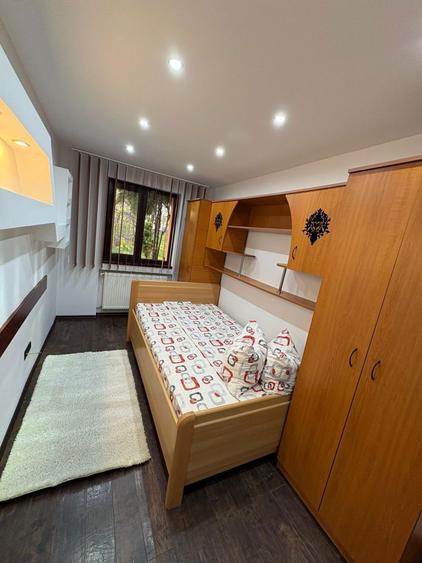 Inchiriez apartament 3 camere - 5