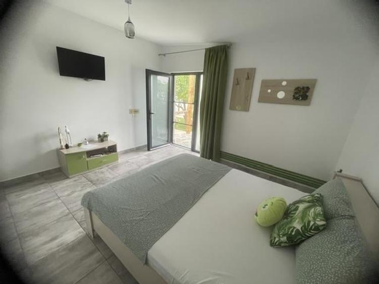 Colt de Rai in Corbu - Business la Cheie - 8 Casute Individuale si Teren de 1247 - 24