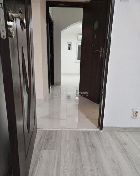 Apartament 3 decomandat, etaj 4 - Rovine - Agip - 12