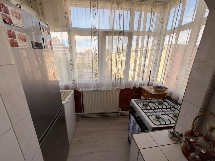 Schimb apartament cu casa in zona Bradu - 6