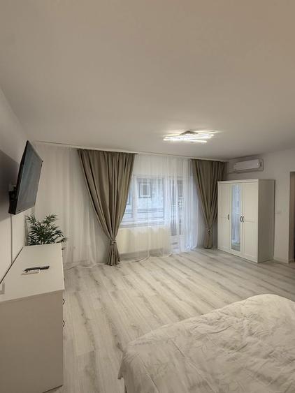 Garsoniera decomandata 45 m2 + loc de parcare - 2