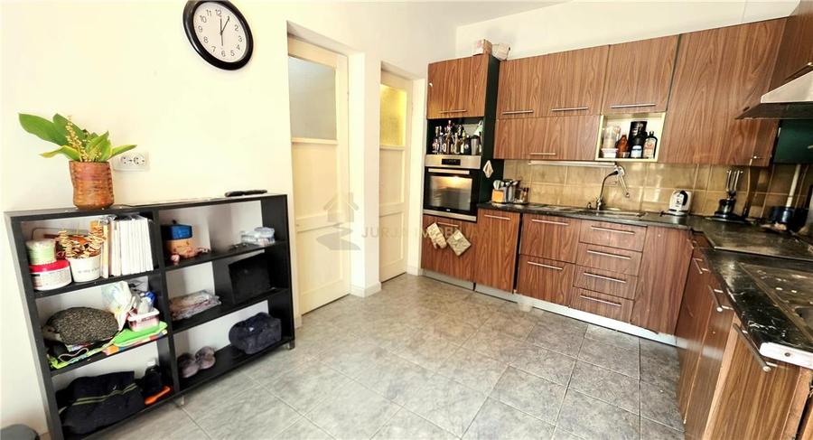 CASA 5 CAMERE 145 MP TEREN 660 MP DAMBUL ROTUND - 13