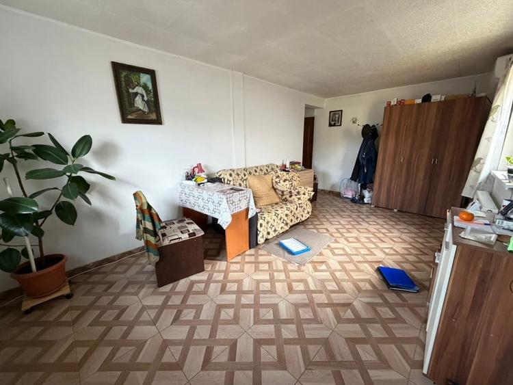 Casa si Teren/ Curte/ Metrou Republica 12' - 11