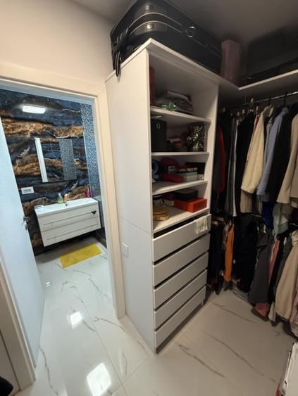 Penthouse - 123 mp utili - 5 camere - 3 bai - 3 parcari - zona Subcetate! - 7