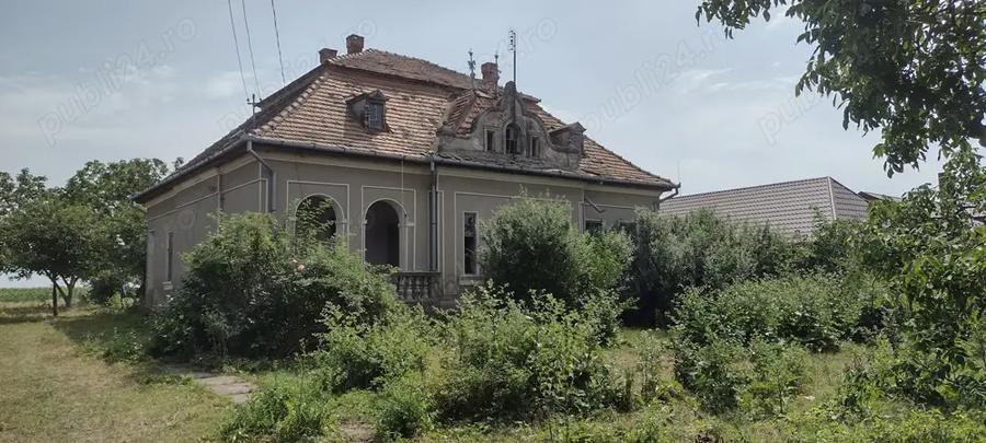 Conac de vanzare - 2