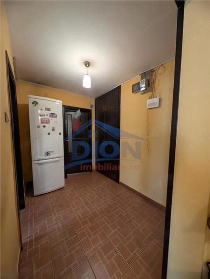 APARTAMENT 3 CAM, PIATA SUDULUI SUN PLAZA OLTENITEI - 4
