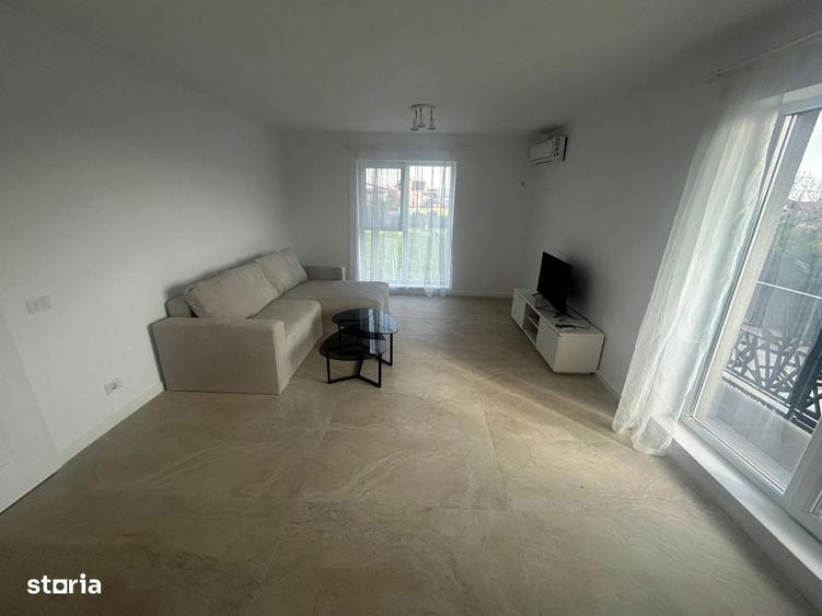 Apartament 2 camere 59 mp Etaj 1/4 cu lift Metrou 1 Decembri Sec 3 - 7