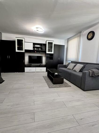 Vand apartament 3 camere zona Milea OMV - 3