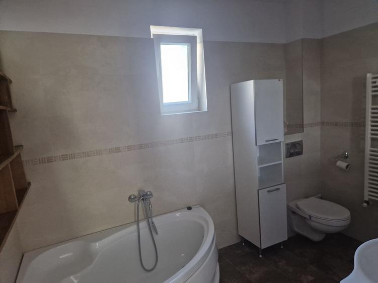 3 camere de inchiriat la casa - 3