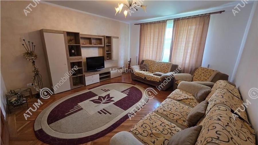 Apartament cu 3 camere decomandate si balcon zona Vasile Aaron Sibiu