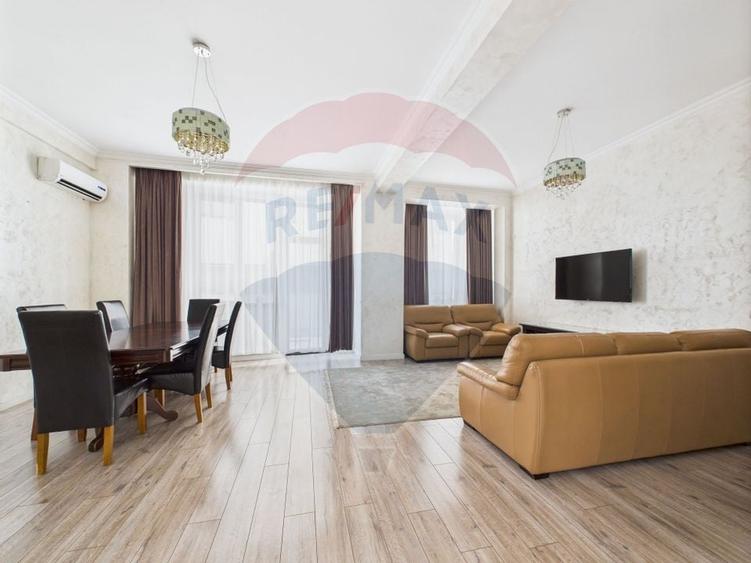 Apartament deosebit cu 3 camere | Curte 63 mp | Damaroaia - 1