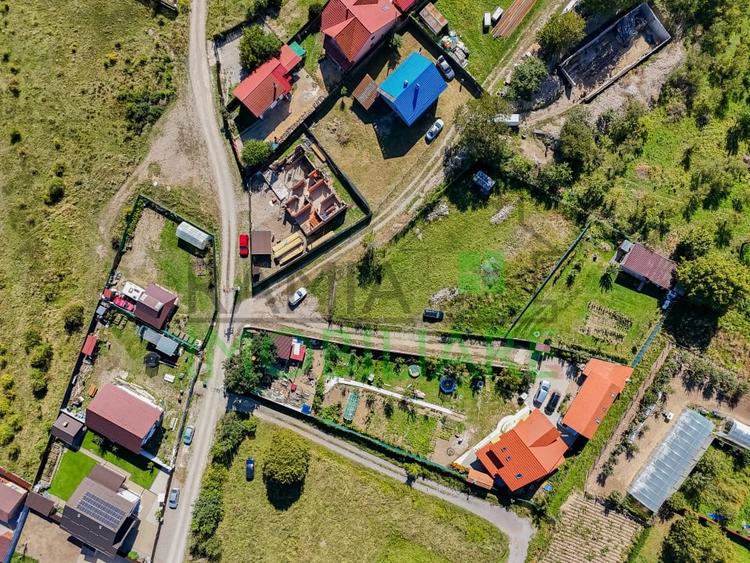 Teren intravilan generos de 1.430 mp in Carpinis, investitie sigura langa Brasov - 10