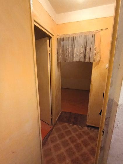 Apartament de vanzare - Turnu Magurele, cartier Catanga bloc H5,et 2 - 5