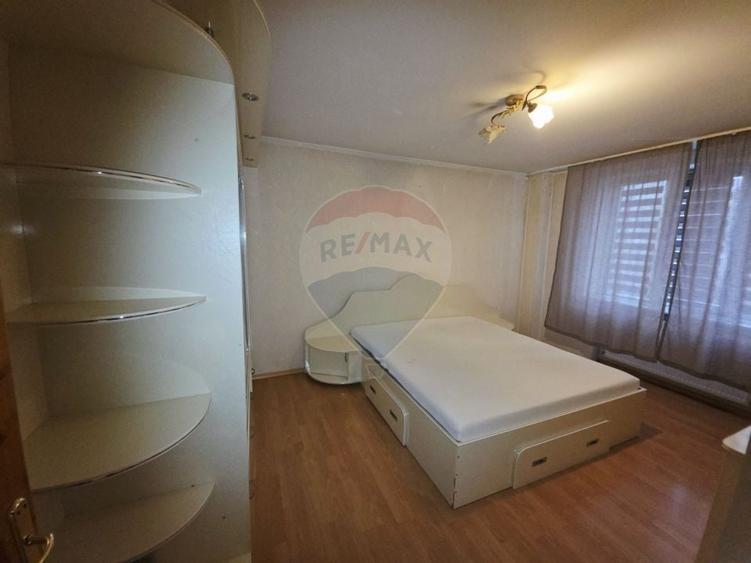 Apartament cu 4 camere de vânzare în zona Calea Romanului - 8