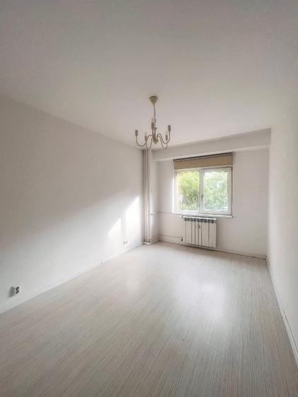 Proprietar, vând apartament cu 3 camere, luminos - 2