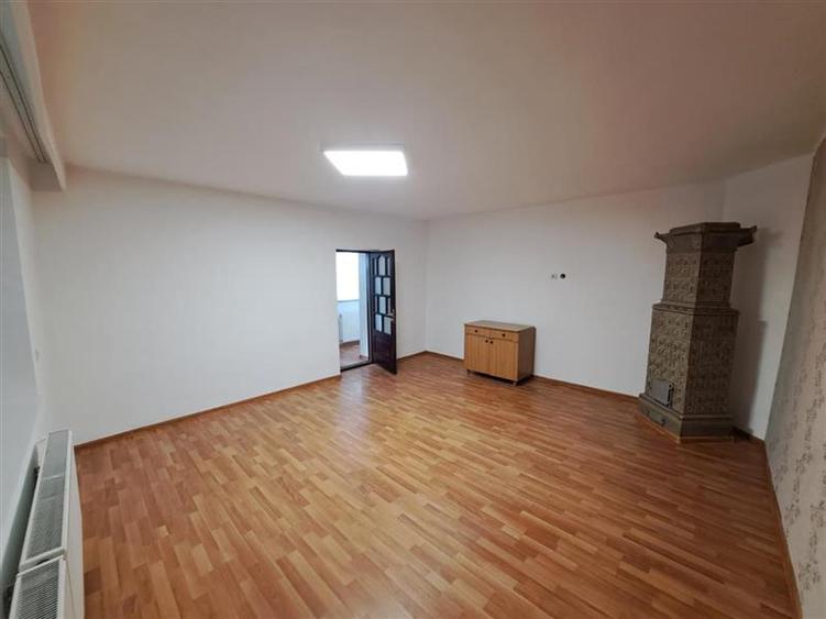 Casa individuala, 120 mp utili + 20 locuri parcare, situat in cartierul Someseni - 3