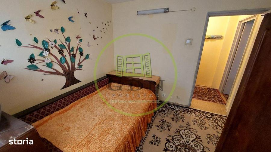 Apartament 2 camere, semidecomandat, 42mp, Craiovita, zona Scoala Elen - 3