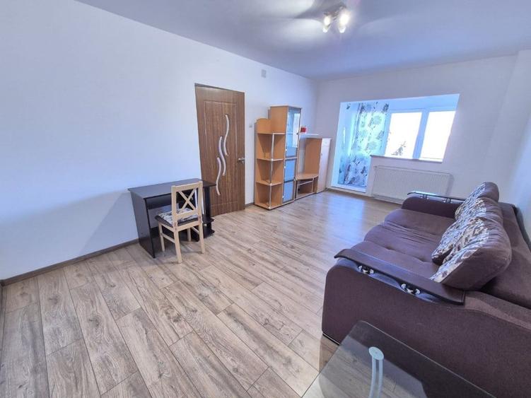 Inchiriez apartament 2 camere Strada Toamnei zona Centru Civic - 3