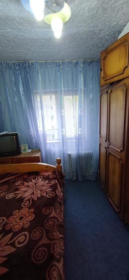 Apartament cu 4 camere decomandat în Steaua
