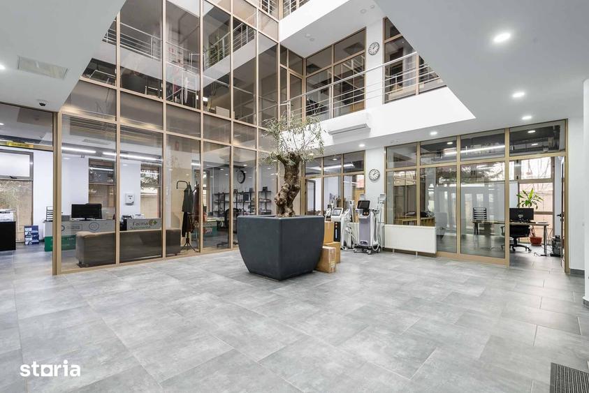 Spațiu comercial, de 4,231 mp, în Tunari