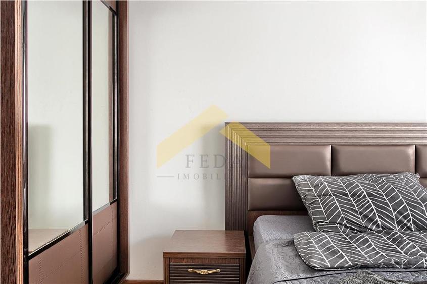 Apartament cu 3 camere decomandat în Banu Mărăcine