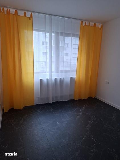 Apartament cu 4 camere în Militari