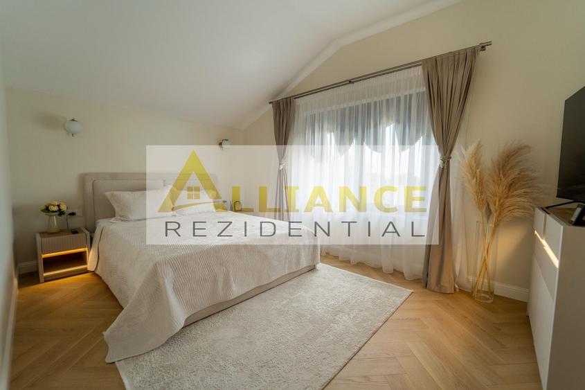Casă individuală cu 4 camere cu Canalizare în Berceni