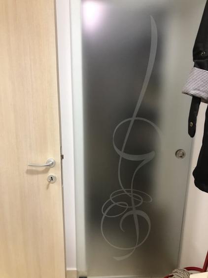 Casă individuală cu 2 camere cu Canalizare în Ultracentral