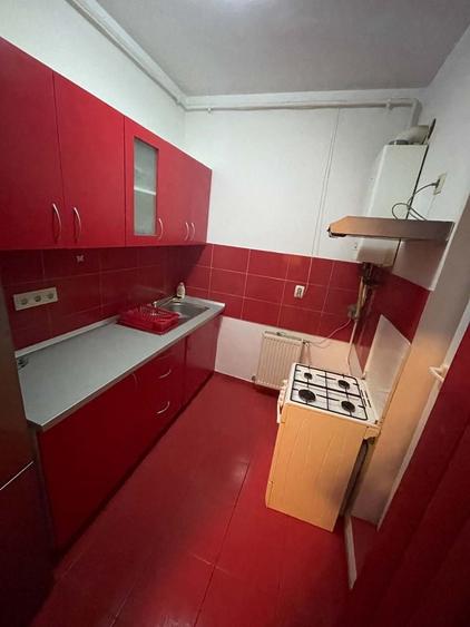 Garsonieră decomandată în Lotrioara
