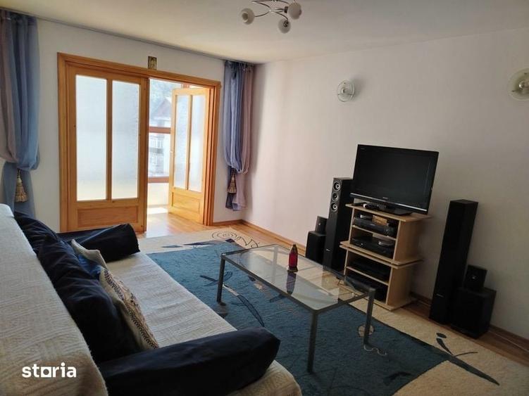 Apartament cu 4 camere decomandat în Central