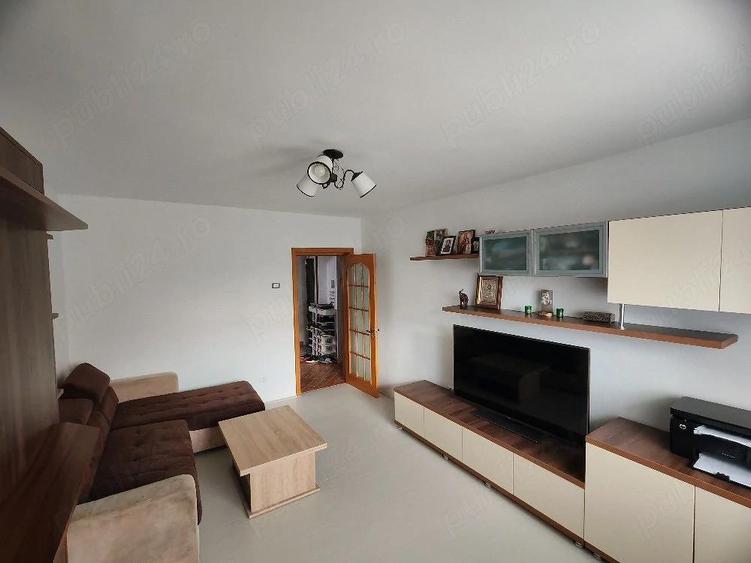 Apartament cu 2 camere decomandat în Trivale
