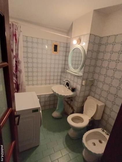 Apartament cu 3 camere decomandat în Lunei