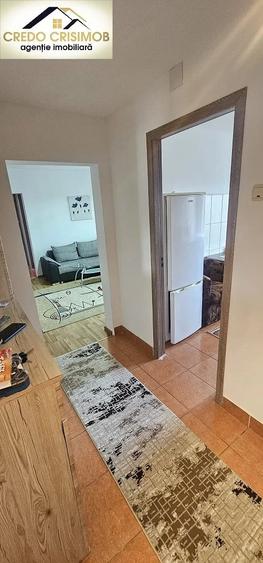 Apartament cu 3 camere semidecomandat în Govândari