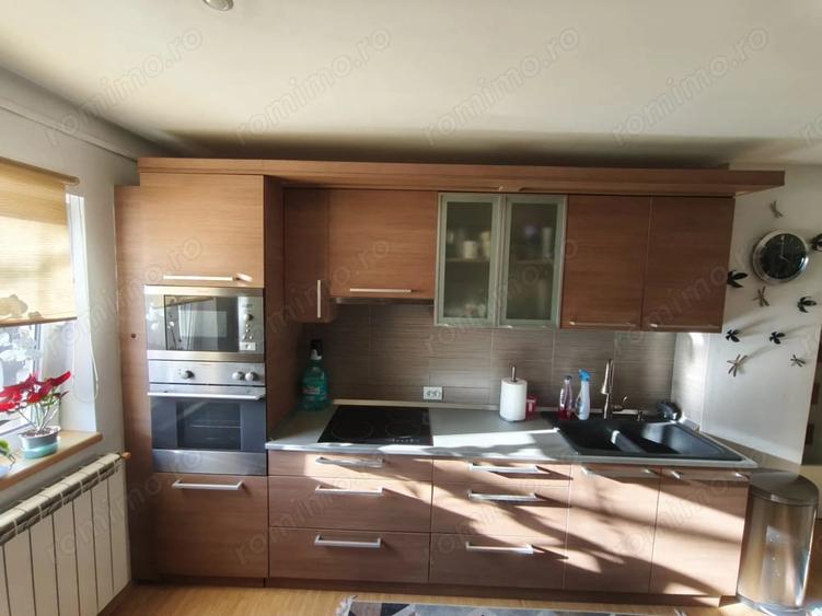 Apartament cu 4 camere decomandat în Govândari
