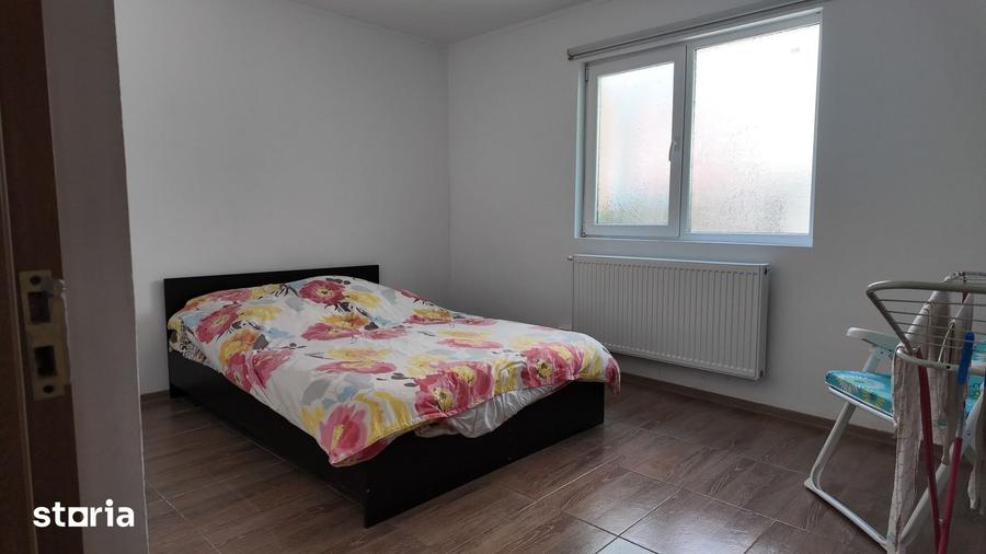 Casă cu 3 camere cu Teren 300 Mp în Lumina