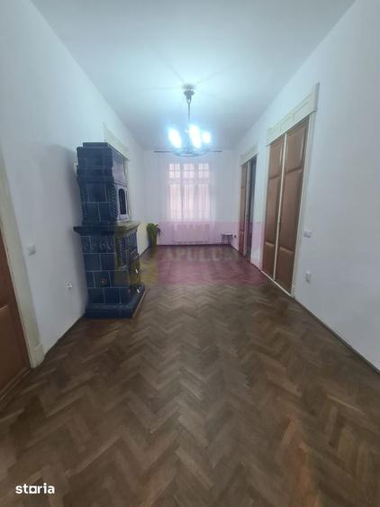 Casă cu 3 camere cu Teren 247 Mp în Central