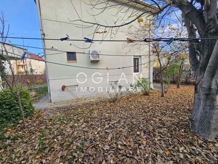 Casă individuală cu 3 camere cu Canalizare în Calea Dumbrăvii