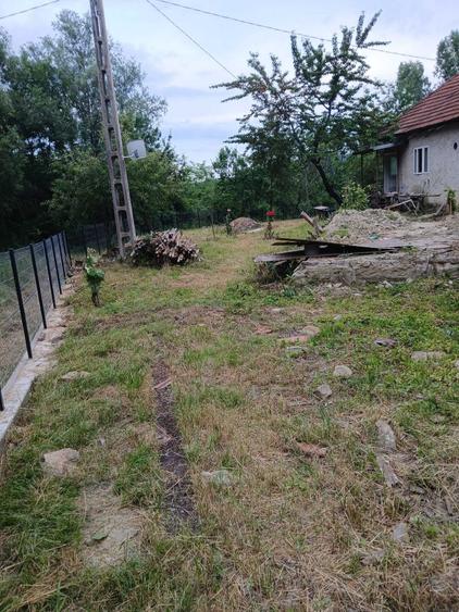 vand casa+ teren la tara zona munte - 3
