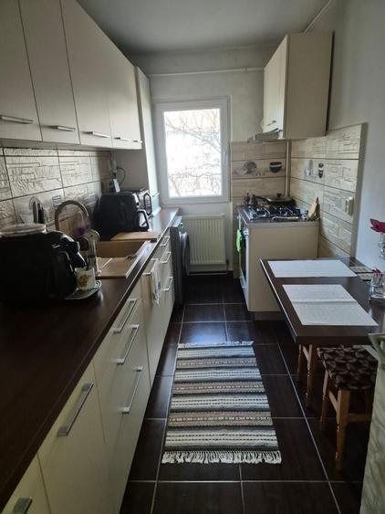 2 camere decomandate zona Nicolina-Frumoasa - 4